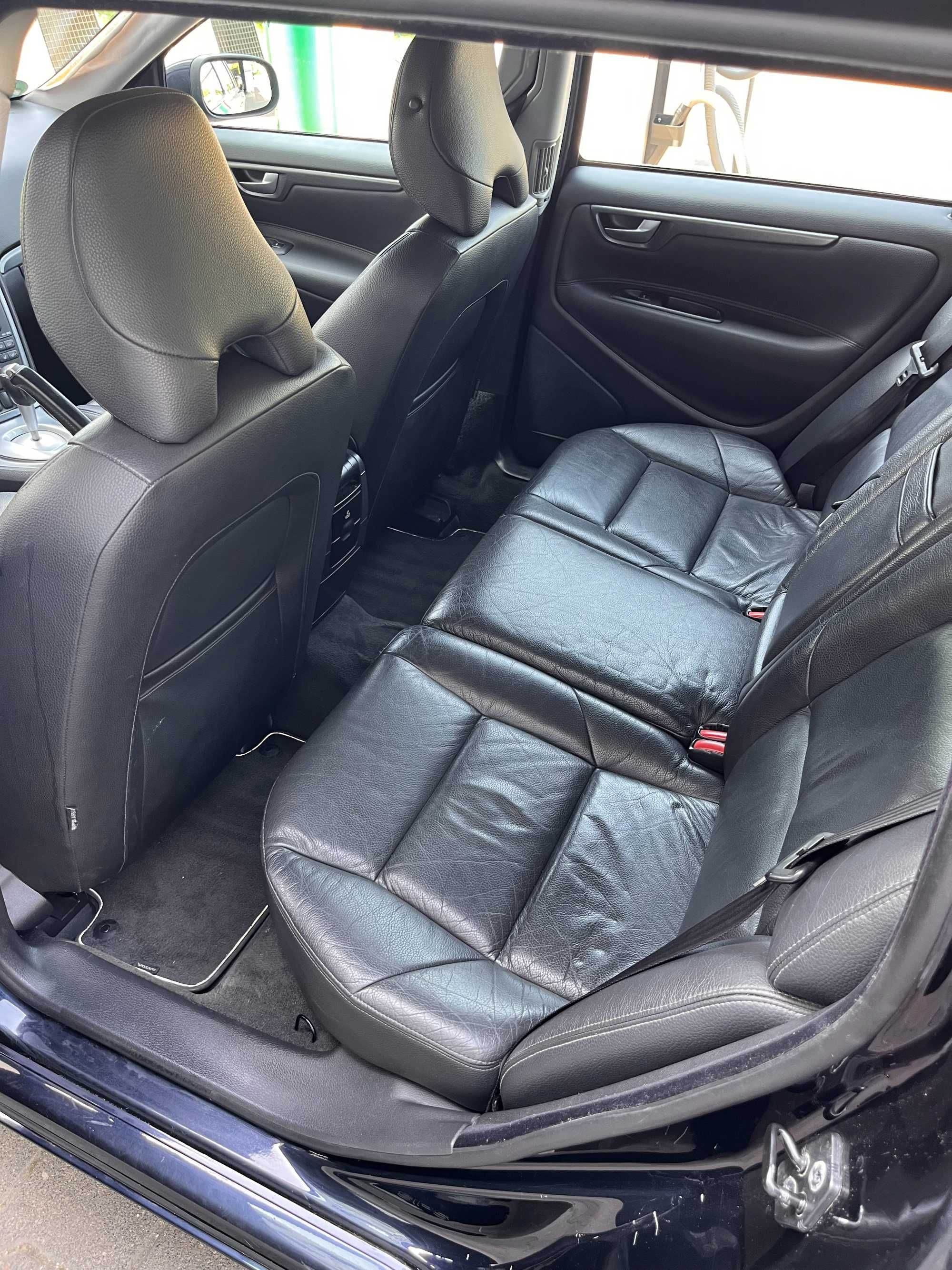 Volvo V70 D5 185 KM stan bardzo dobry