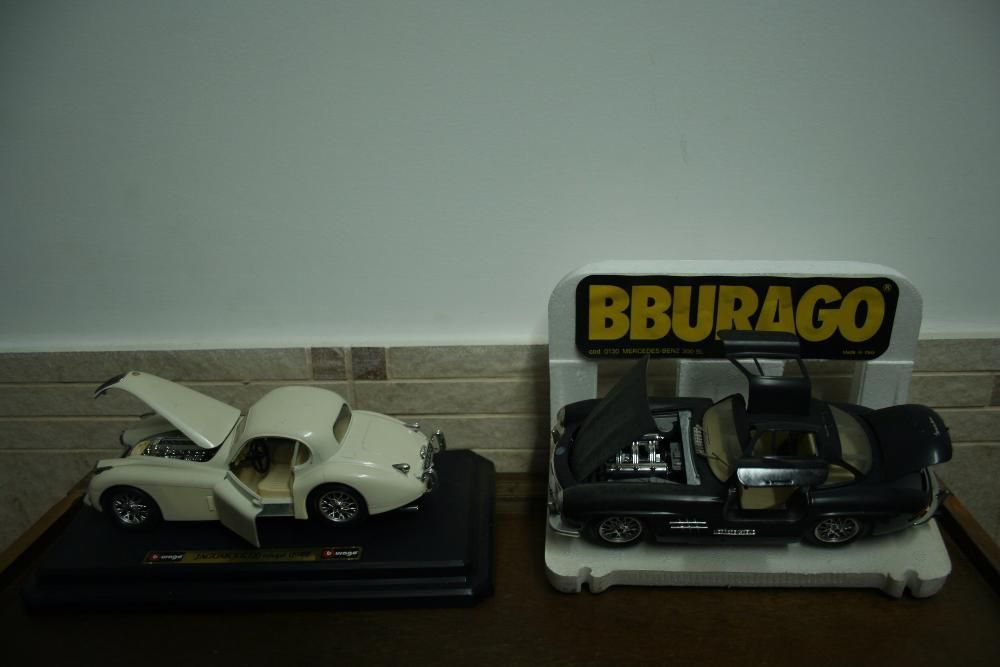 2 Carros Clássicos (Jaguar e Mercedes)
