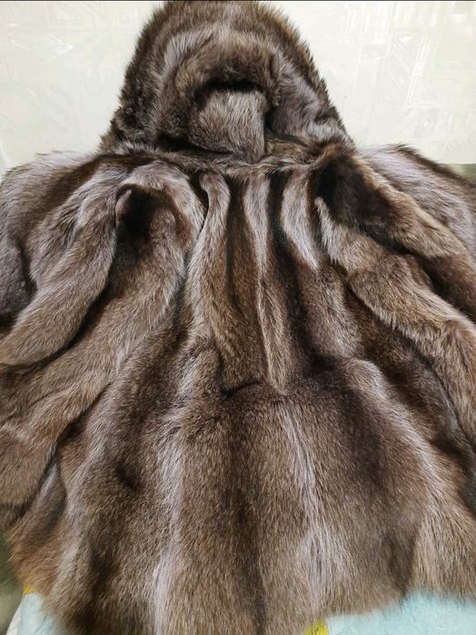 Шуба натуральна -  хутро єнот розмір M