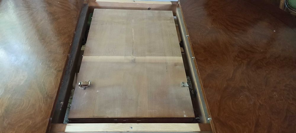 Stół i 6 krzeseł w stylu Ludwika