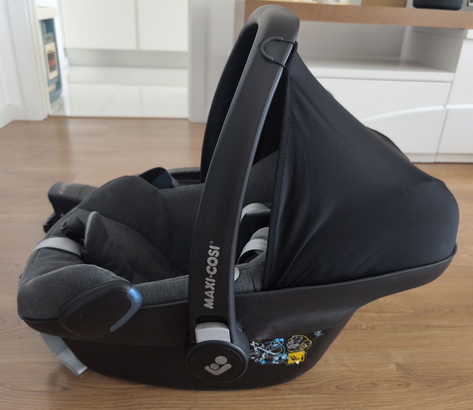 Ovo Maxi-Cosi Pebble Pro i-Size Grey Twillic + Base Isofix Familyfix3