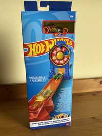 Wyrzutnia, tor Hot Wheels nowe z autkiem