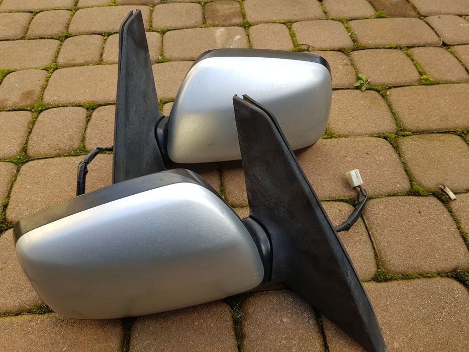 Toyota RAV4 Lusterko 00-05 srebrne