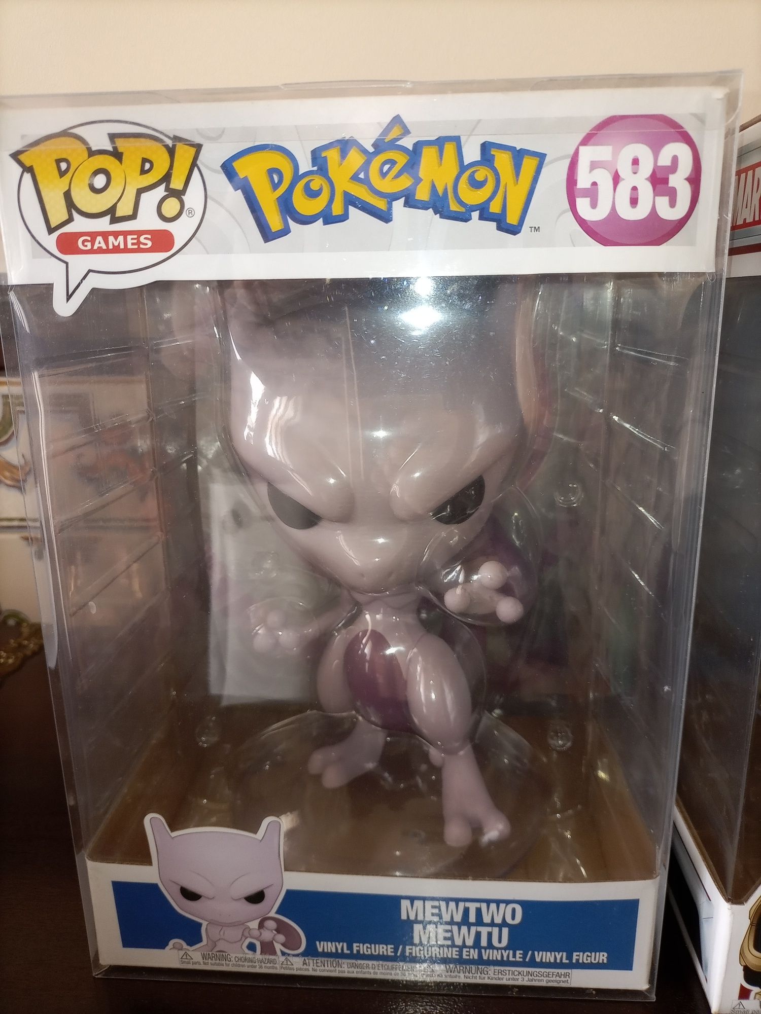 Funko Pop's 10" - Thanos e Mewtwo