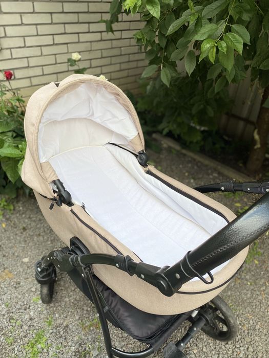 Продам коляску  Viktoria Gold Clasicc