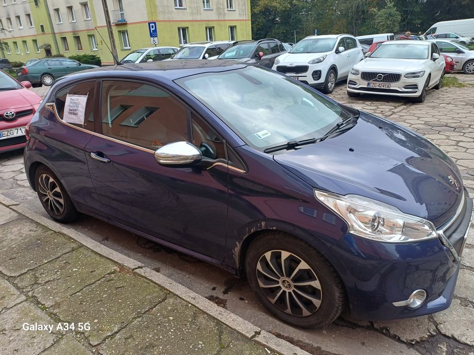 Peugeot 208 benzyna+gaz ,duza NAVI OKAZJA!!