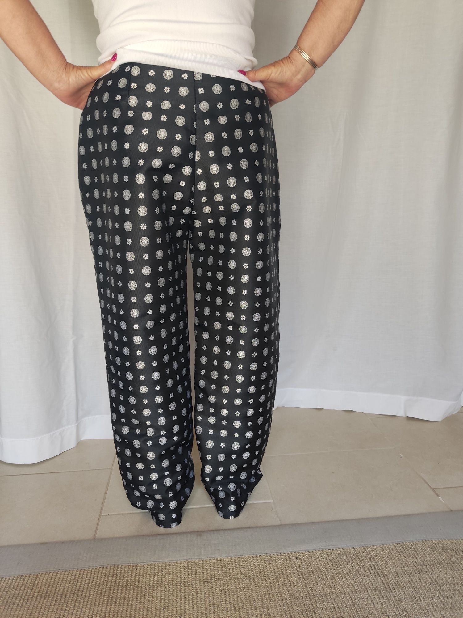 Calças Versace classic M