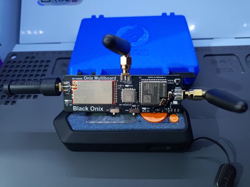 Black Onix Flipper zero board