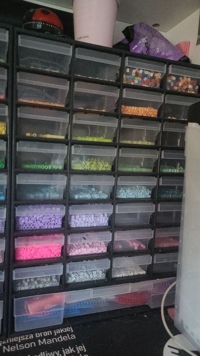 Koraliki pyssla z organizatorami