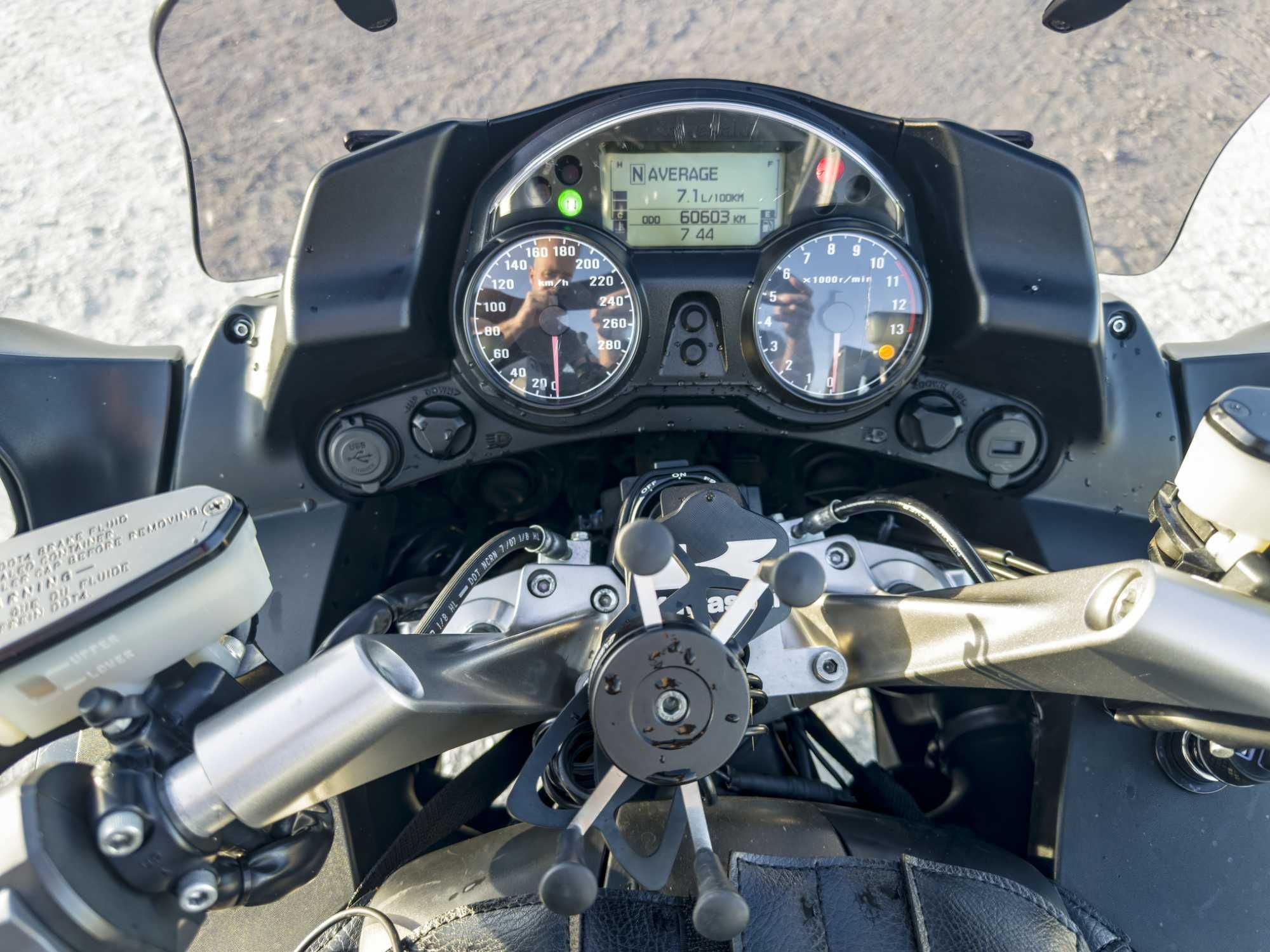 Kawasaki GTR 1400 - full doposażenie