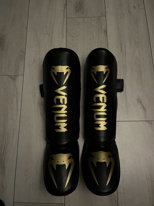 Ochraniacze na Piszczele Venum