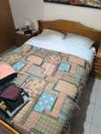 Móveis, cama, armários, mesa de jantar, sofá