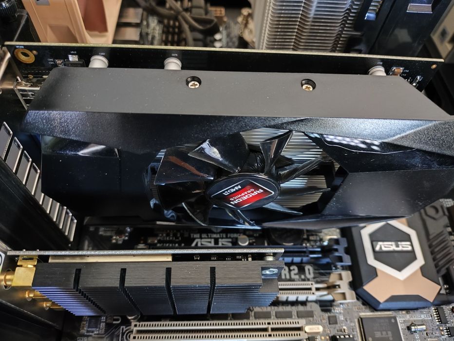 Motherboard Asus Sabertooth 990FX R2.0 (impecável)