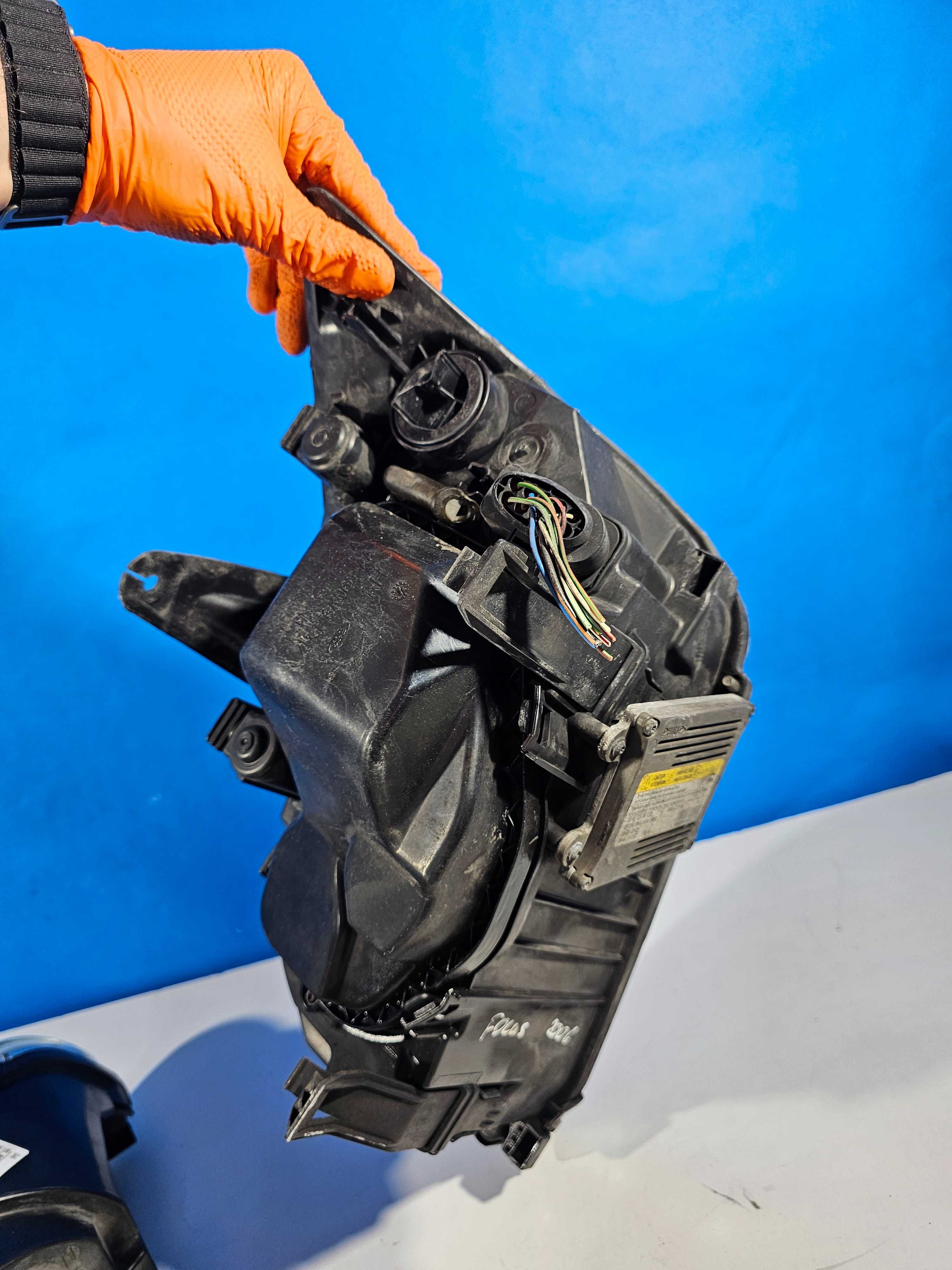 Ford Focus MK2 2 II Lampy Przednie Bi-Xenon Lewa+Prawa Europa IGŁA