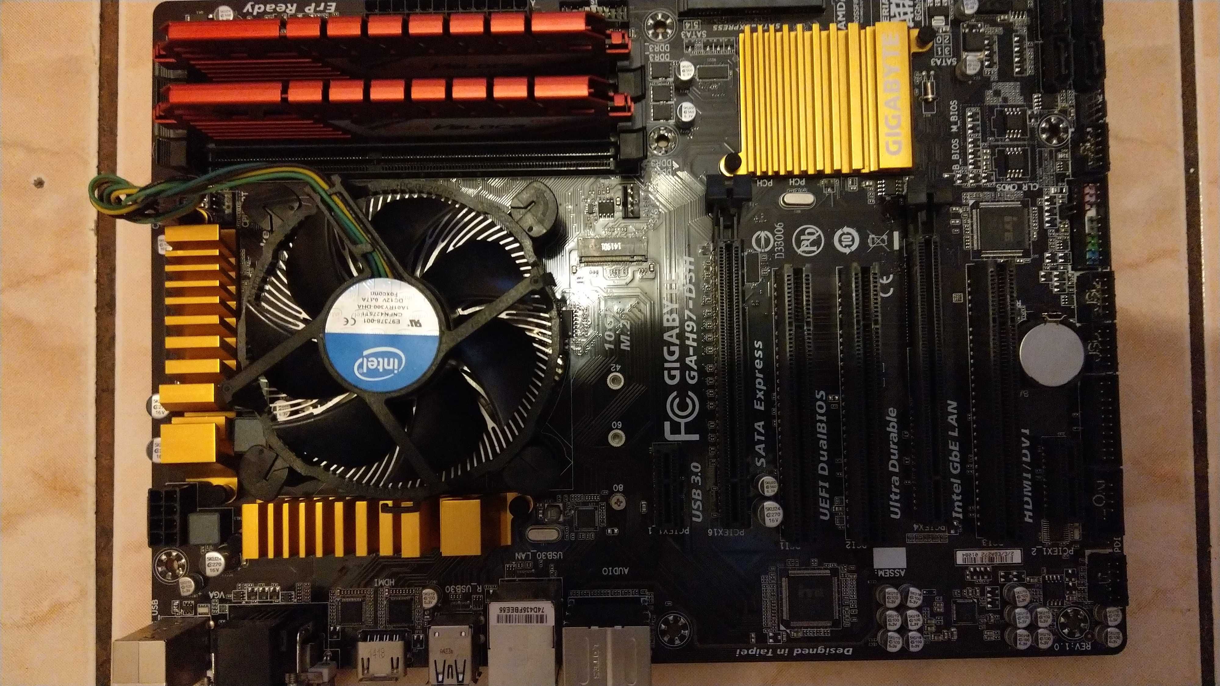gigabyte h 97 d3h +ram geil 8gb