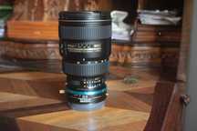 Objectiva Nikon 17/35 2.8D  ED com adaptador TILT para Sony