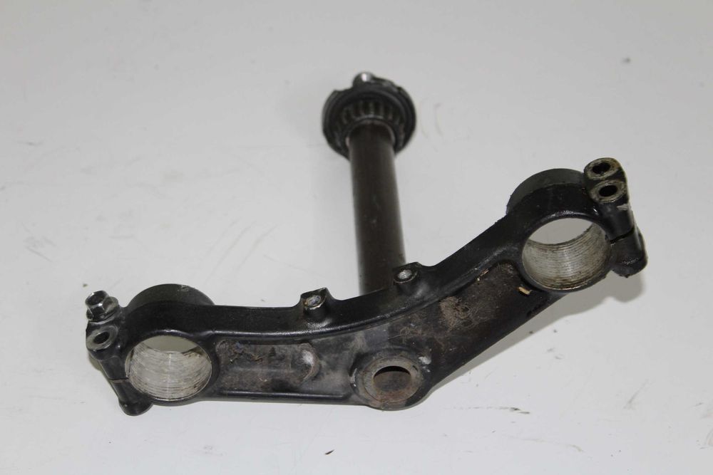 SUZUKI DR 800 BIG półka mocowanie lag zawieszenia