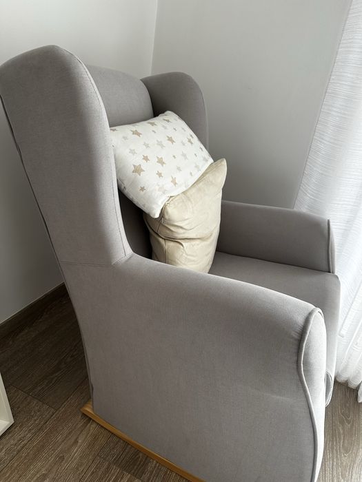 Cadeira de amamentação / baloiço