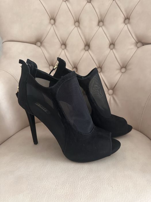 Ботильйони GUESS