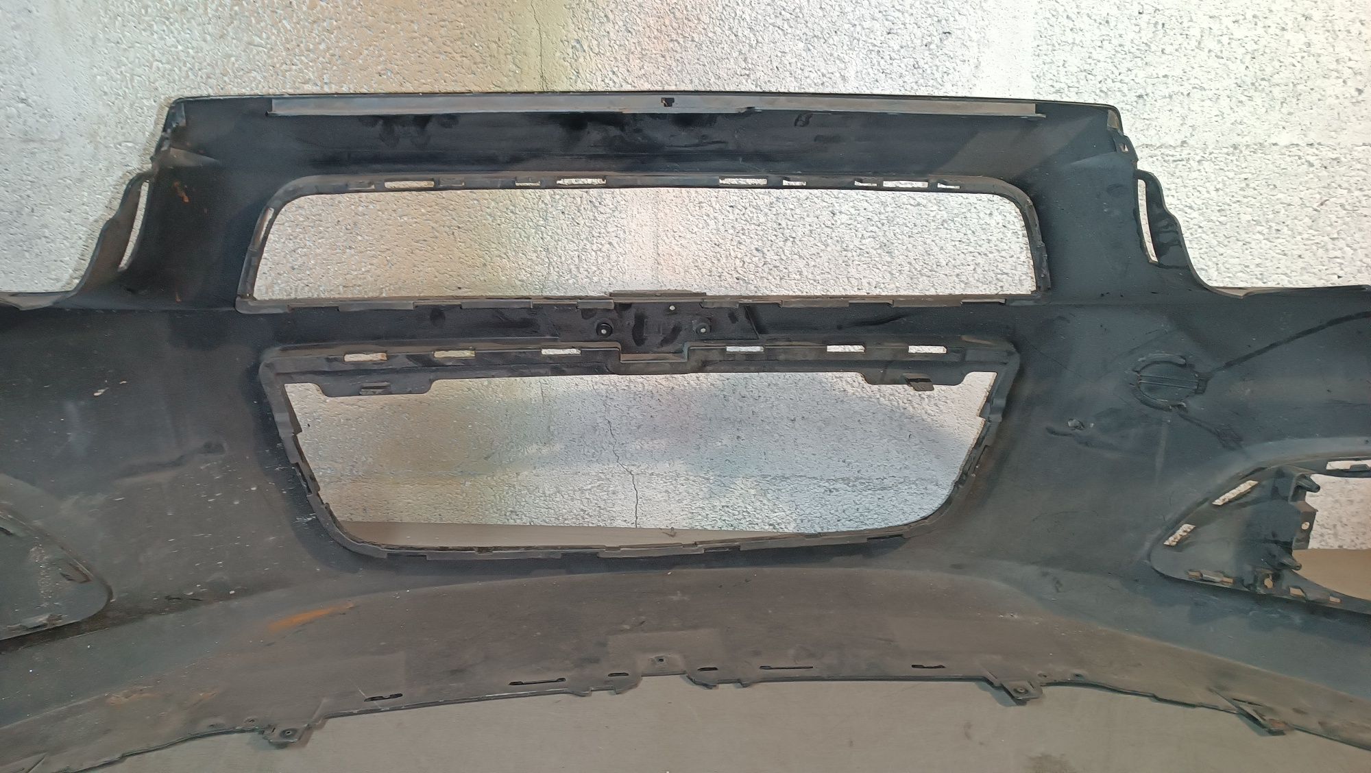 Vendo parachoque de frente Chevrolet Aveo ano 2011/15