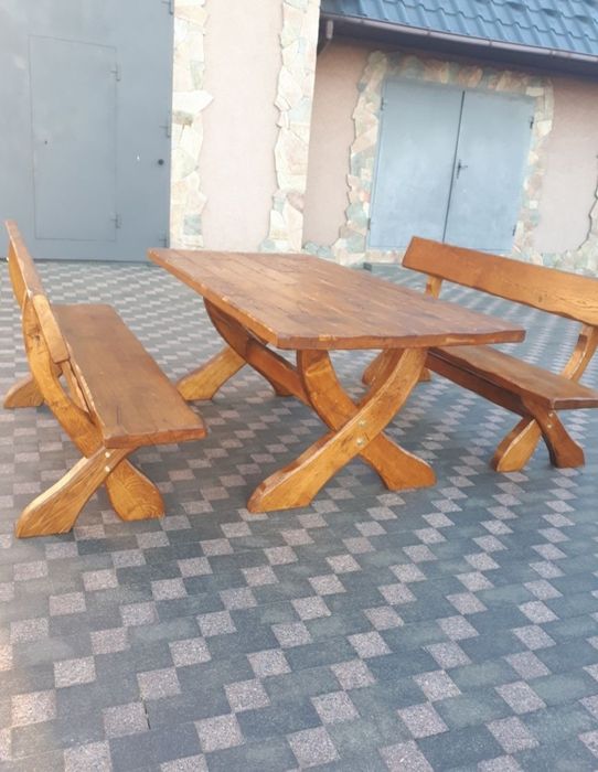 Стіл дубовий з лавками
