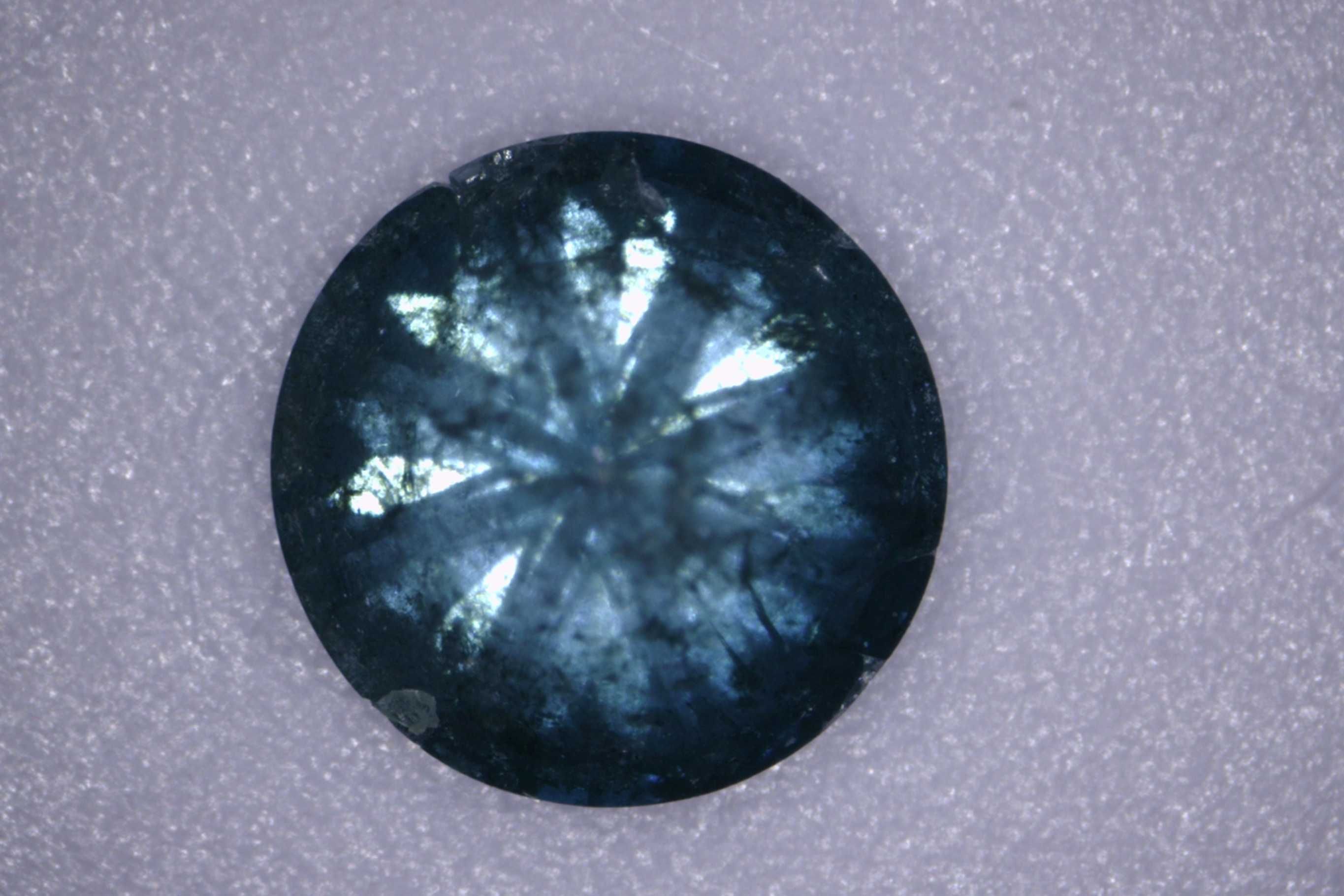 Diament 0.29ct Niebieski Brylant I3