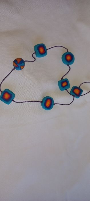 Colares de bijuteria