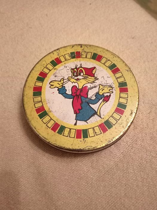 Puszka PRL metalowa CCCP kot Leopold WARTO !!