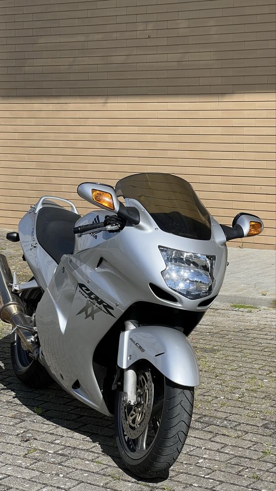 Honda cbr 1100 xx