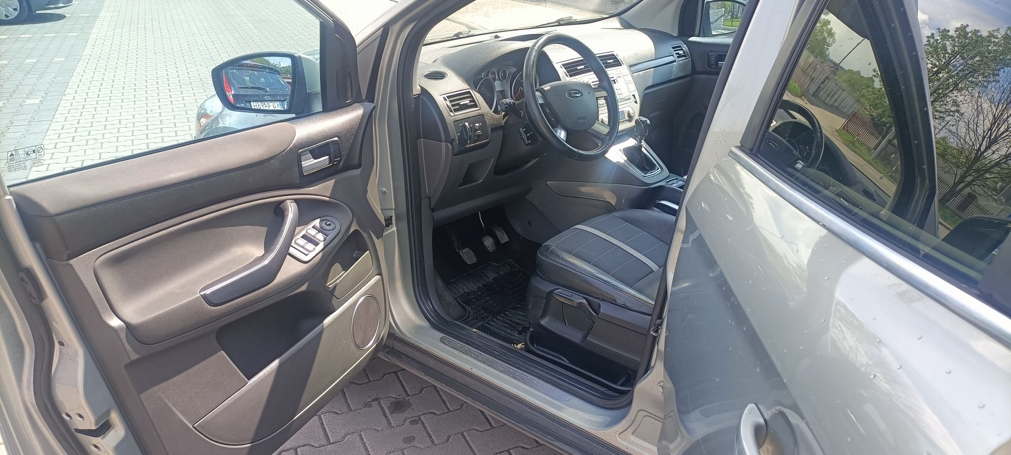 Ford Kuga 2.0 TDCi 4x4.Panorama