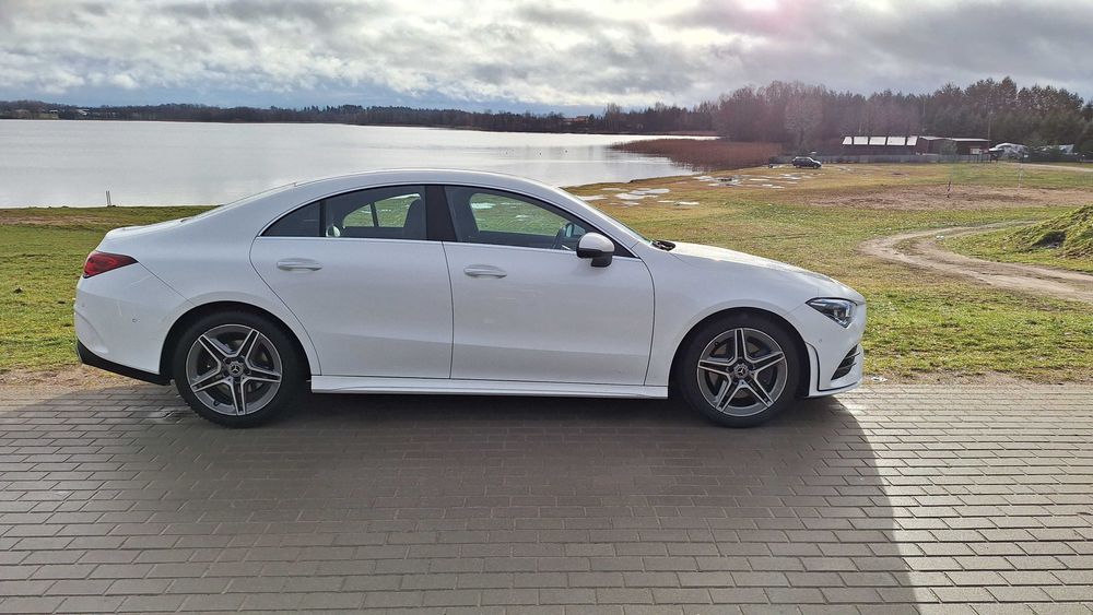 Wypożyczalnia aut oferuje MERCEDES BENZ CLA 200 AMG