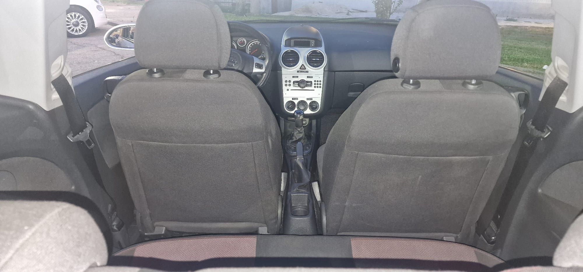 Opel corsa impecável