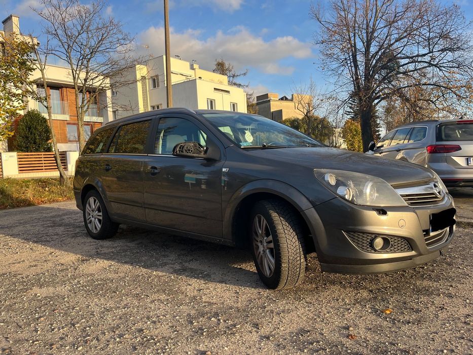 Opel Astra Opel Astra H 1.6, drugi właściciel, bezwypadkowy i na chodzie