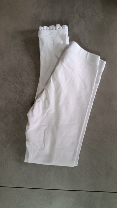 Legginsy białe 134 Smyk