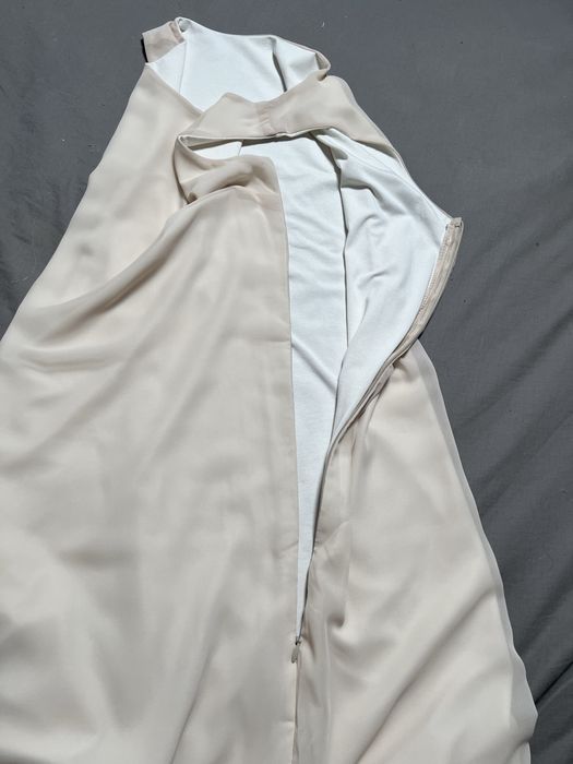 Prosta kremowa sukienka XS polski projektant szafa kapsułowa ecru