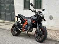 Ktm 690 SMR supermoto