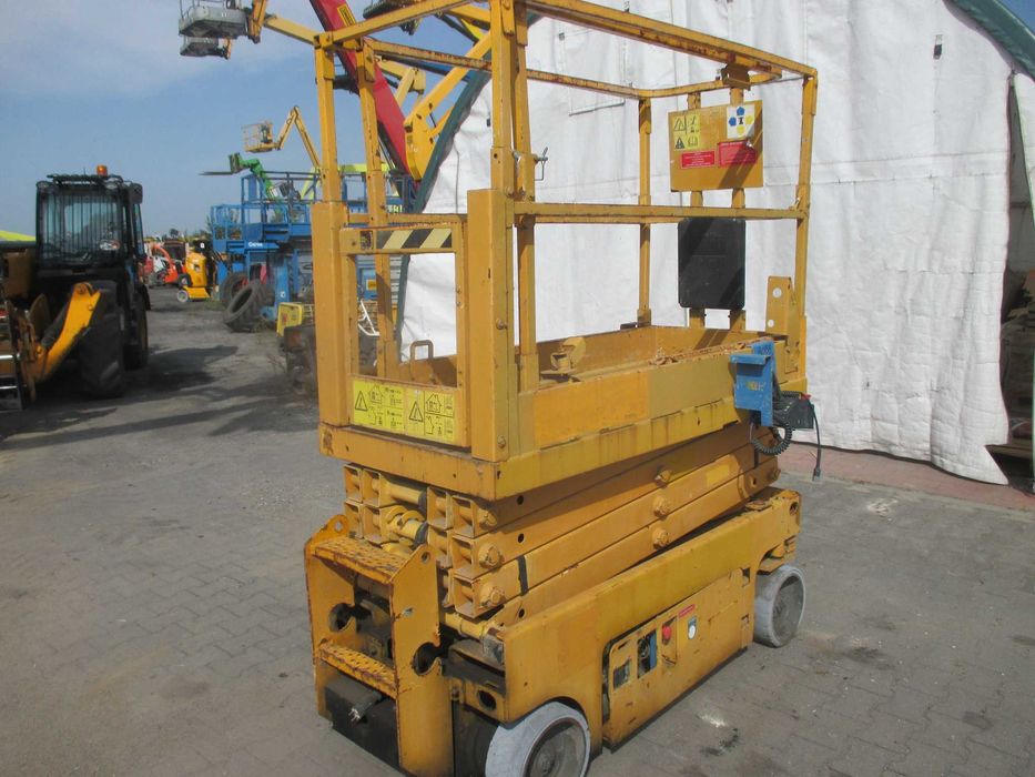 Podnośnik nożycowy Genie GS1932 - niesprawny