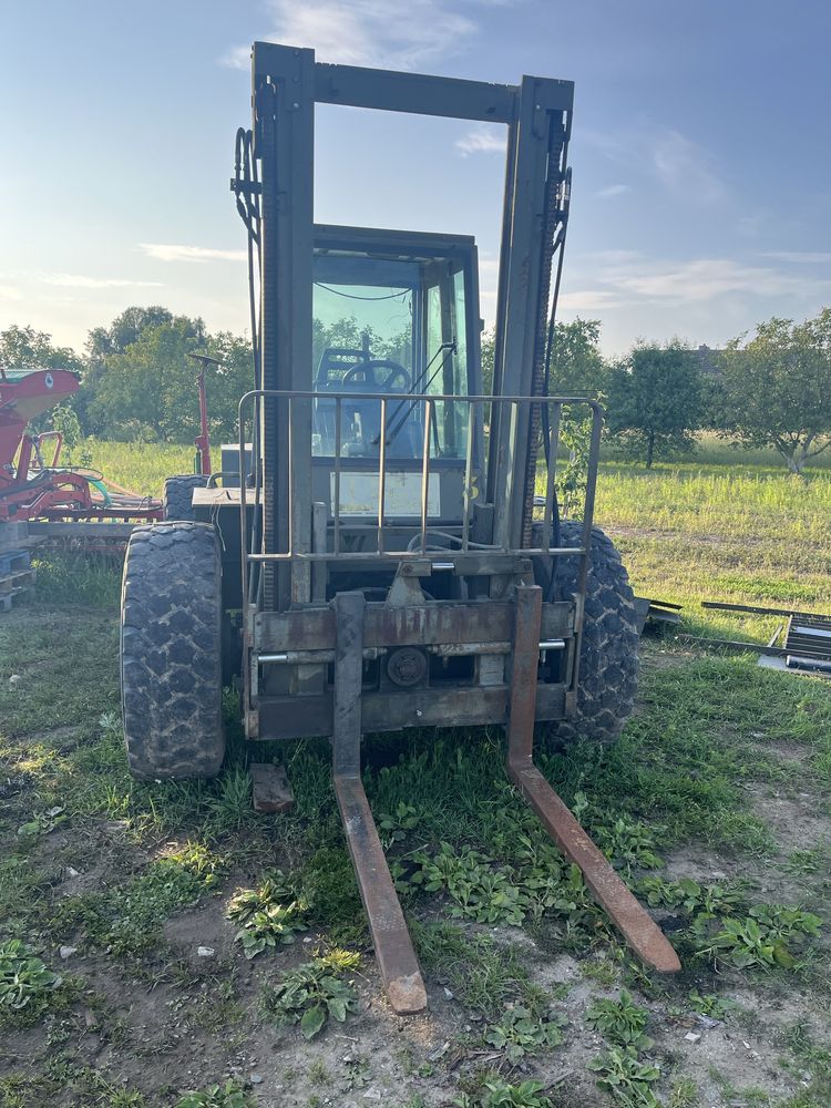 Wózek widłowy napęd 4x4. TRK frklft 2T Ag Bn-Climax