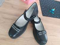 Buty eleganckie dla dziewczynki