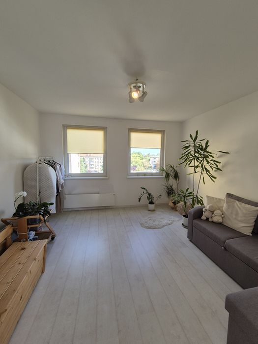 Продається Білосніжна і сонячна  кв-ра поблизу  Собору на Проспекті Св