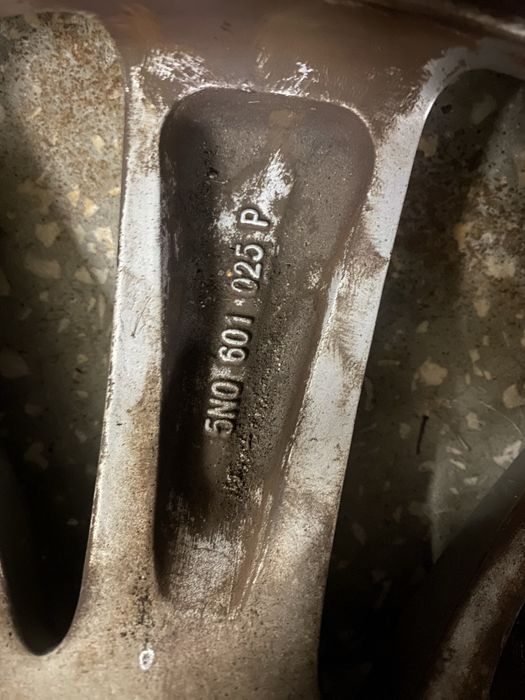 Felgi Vw 17” 5x112 7J Tiguan Passat Golf