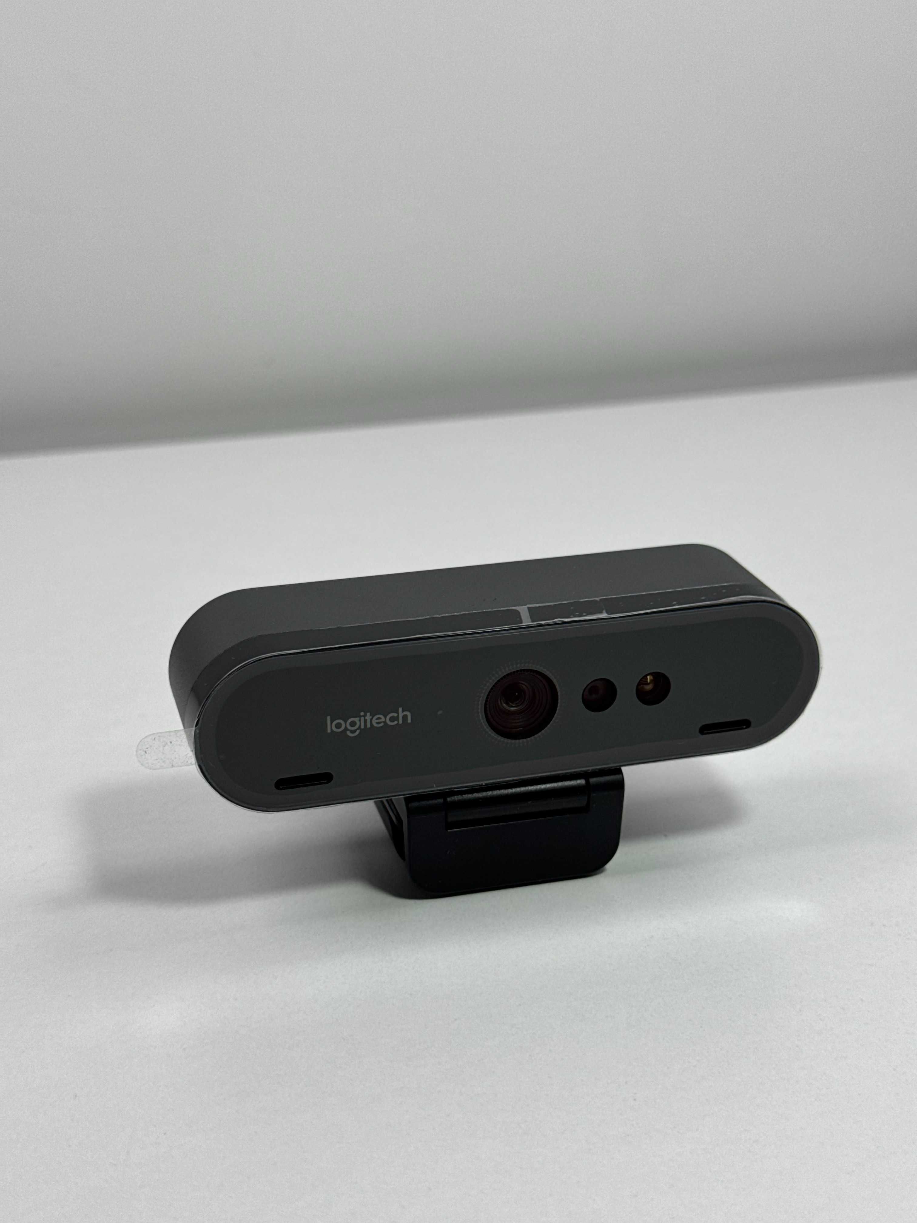 Набір для конференції Logitech Logi DOCK Focus Room Kit камера