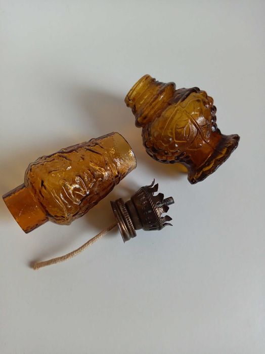 Lampka oliwna bursztynowa. Vintage