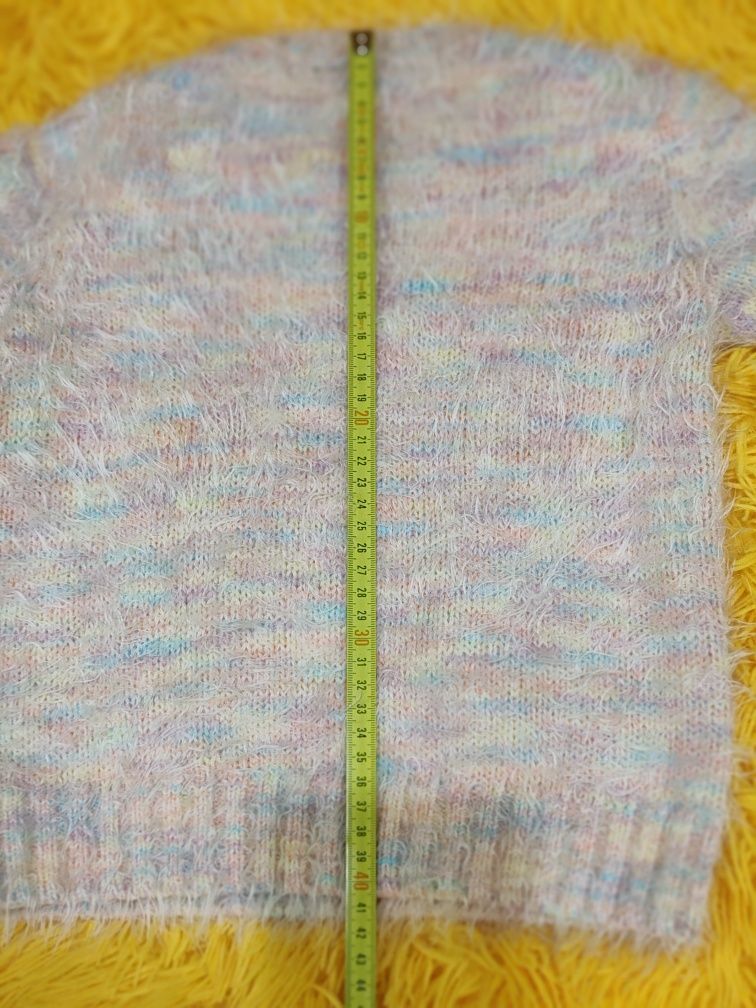 Sweter dla dziewczynki r.110-116
