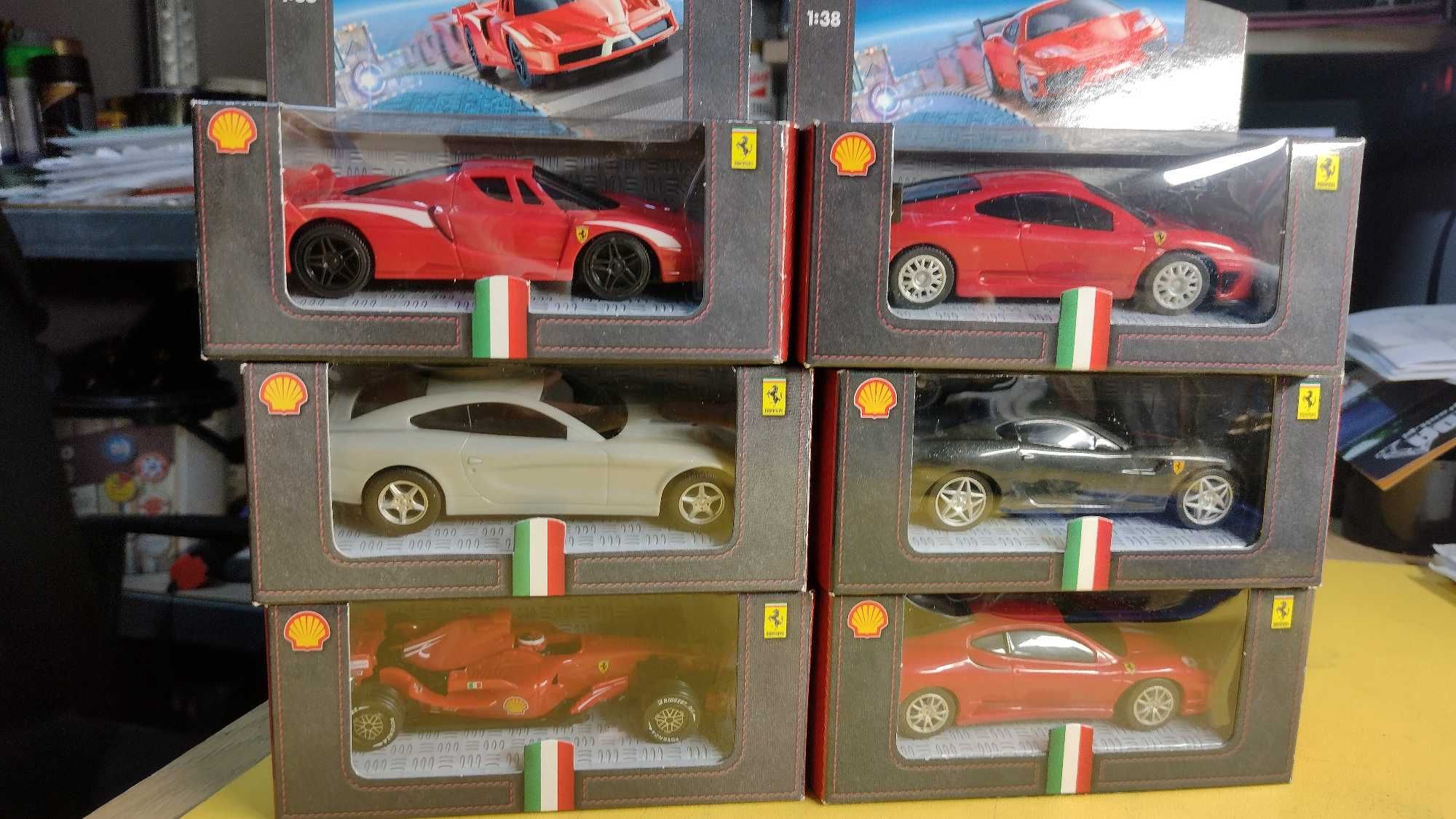 Oryginalna Unikatowa Kolekcja Hot Wheels licencja Ferrari z 2006r 6szt