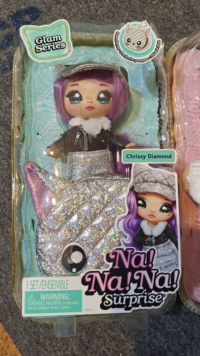 Лялька Na Na Na в коробці