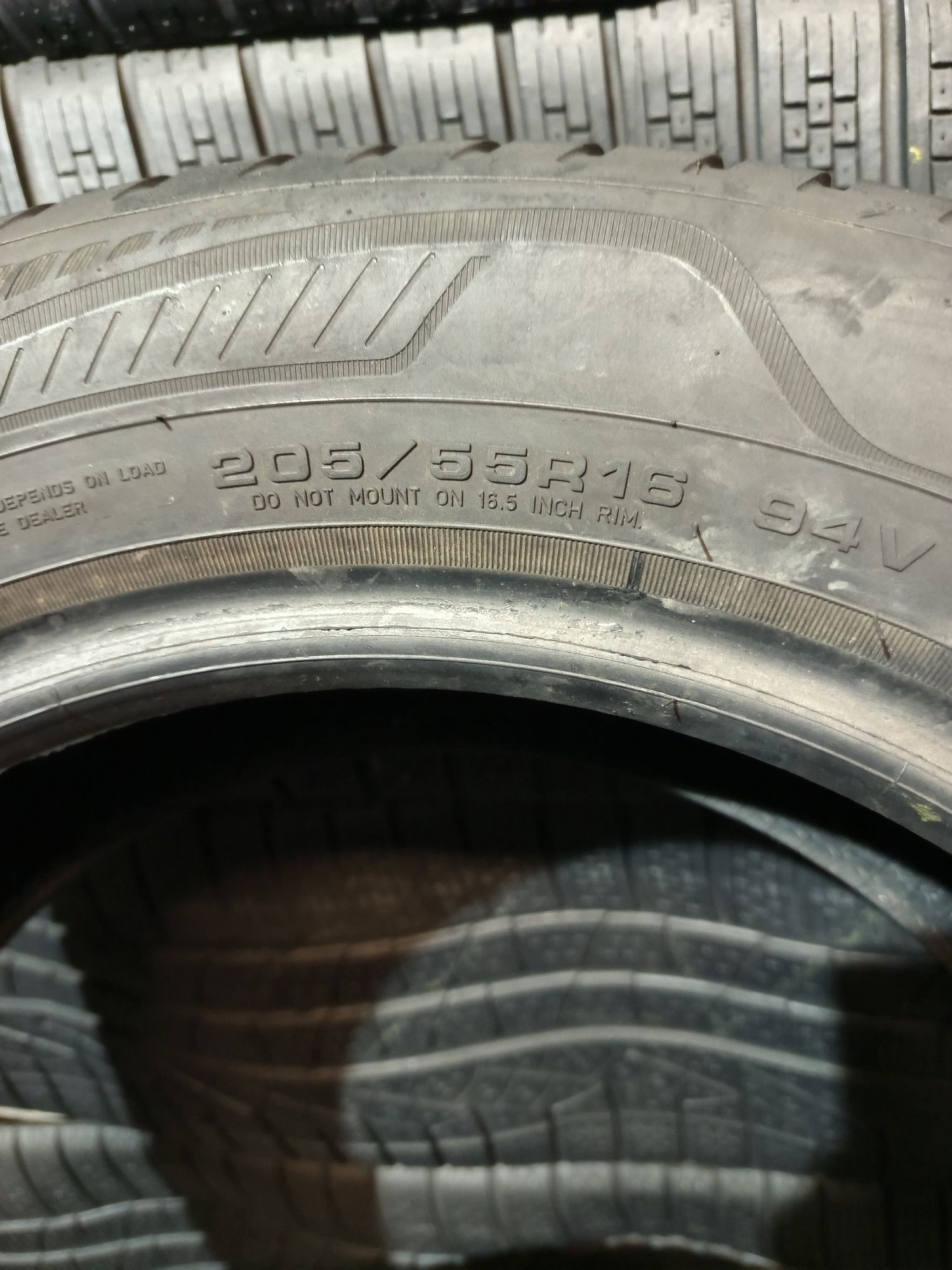 205/55R16 GoodYear Vector 4seasons