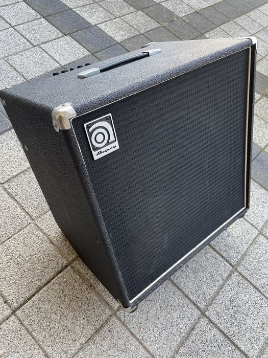 Wzmacniacz do basu Ampeg BA 115 combo