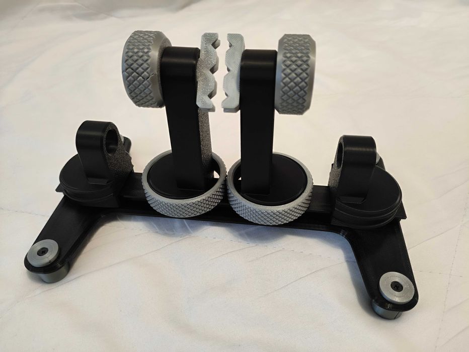 Тримач для друкованих плат, "третя рука"