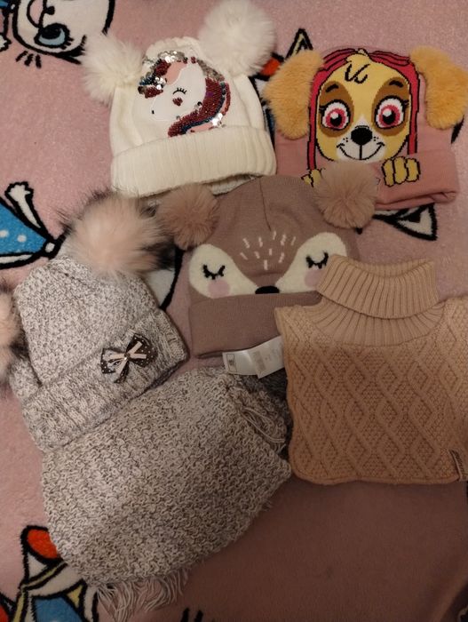 Czapki dla dziewczynki 51